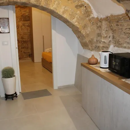 Bed & Breakfast Terragine 3*